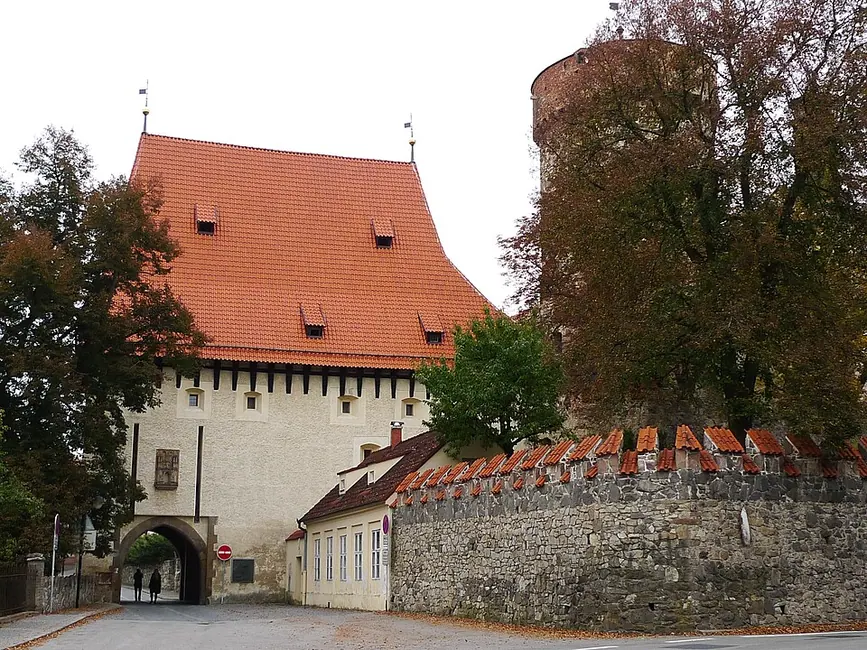 Kotnov a Bechyňská brána